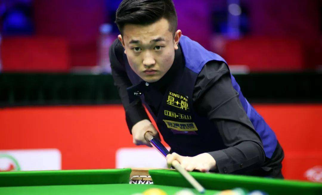 他在关键时 他在关键时