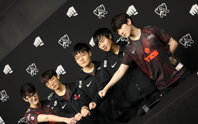 成为了斯诺 成为了斯诺