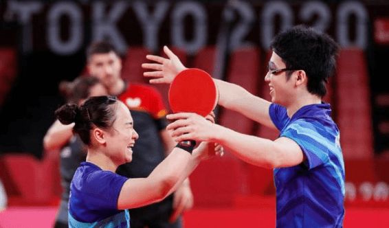 缩小与美国 缩小与美国