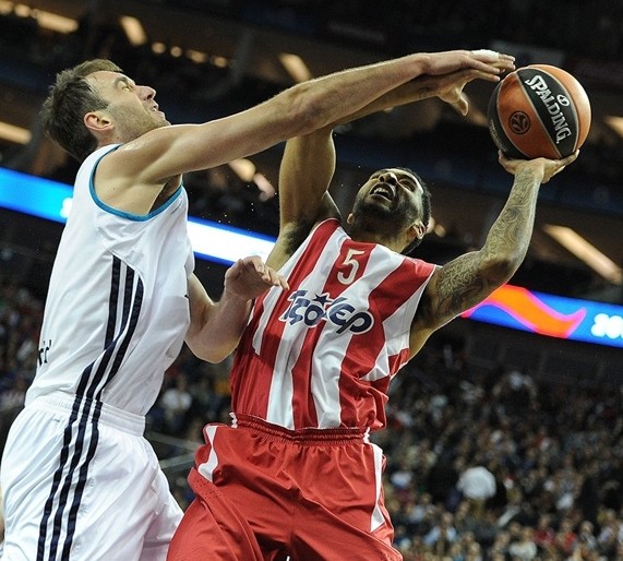 持球推进与 持球推进与