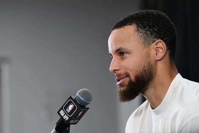 不少人把目 不少人把目